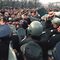 Фотогалерия: Как полицията бие при Виденов, Орешарски и Борисов